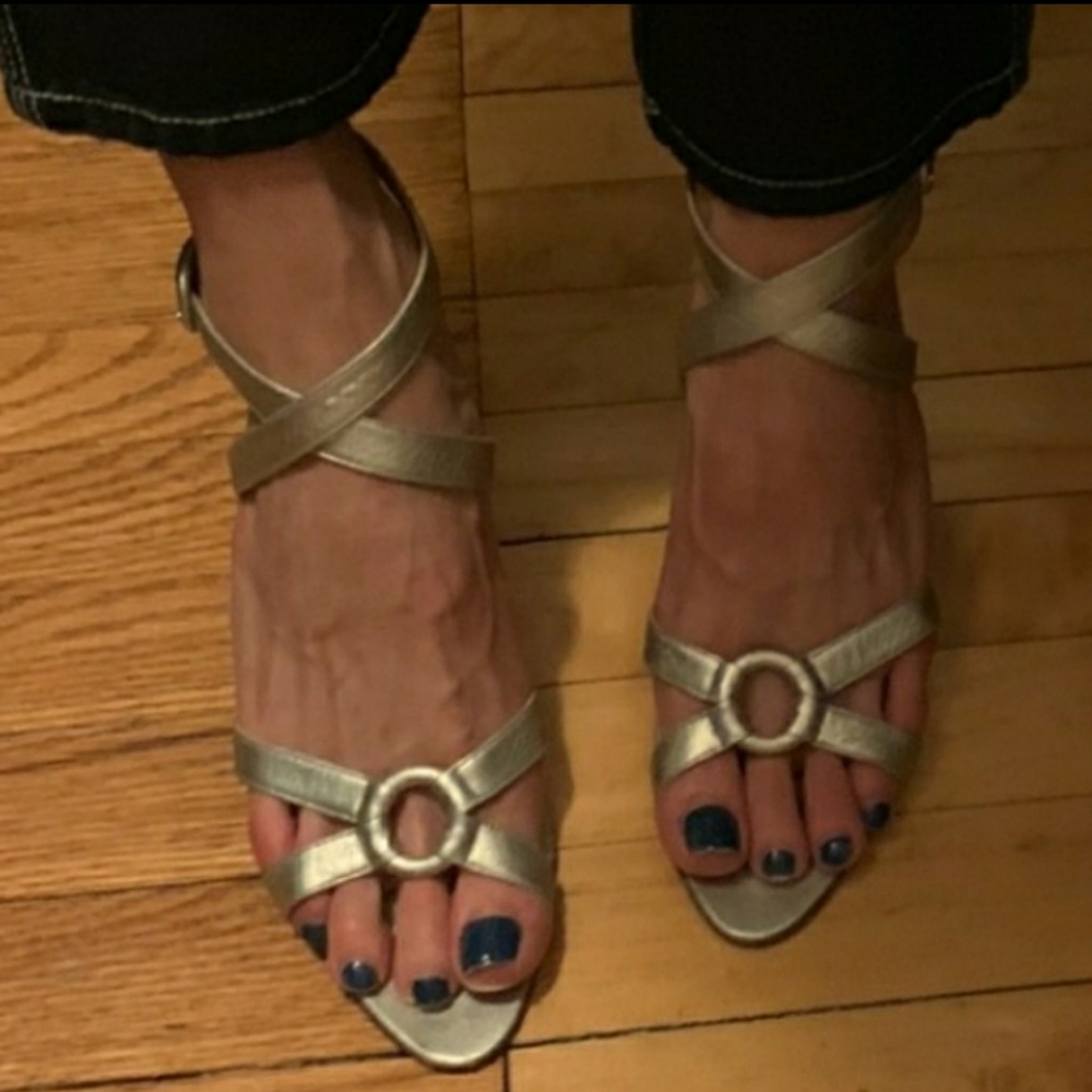 Manolo Blahnik Gold